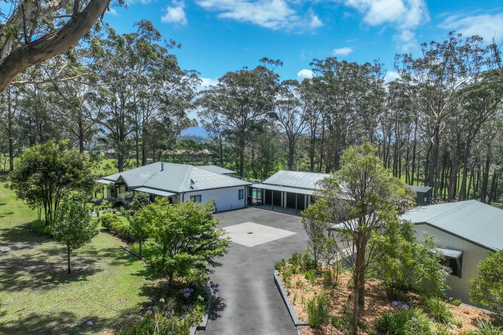 Additional image 3 of 275b Matron Porter Drive, Narrawallee NSW 2539
