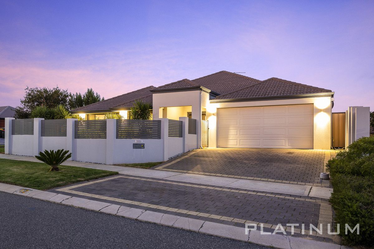 4 bedrooms House in 12 Hirundo Bend TAPPING WA, 6065