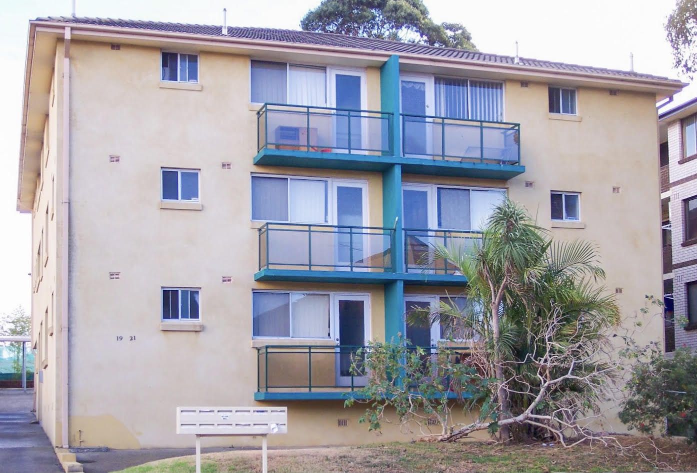 2 bedrooms House in 11/19 Charles Street LIVERPOOL NSW, 2170