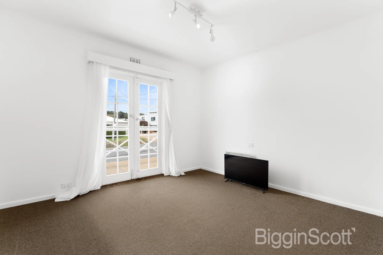 Additional image 5 of 5/16 Leggatt Street, Daylesford VIC 3460