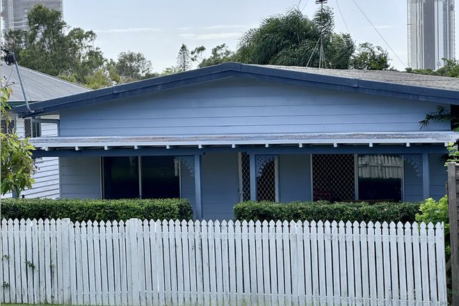 Picture of 23 Kerr Avenue, SOUTHPORT QLD 4215