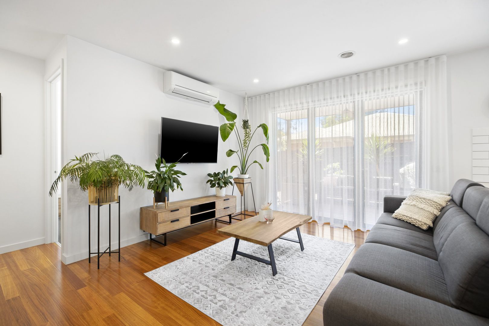 3/155 Lincoln Road, Croydon VIC 3136, Image 2