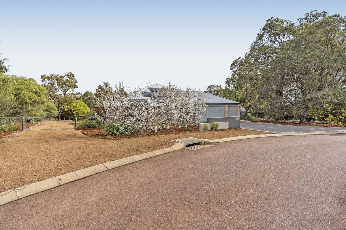 10 Blissett Drive, Bedfordale WA 6112, Image 0