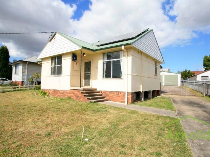 3 bedrooms House in 19 Tobruk Crescent SHORTLAND NSW, 2307