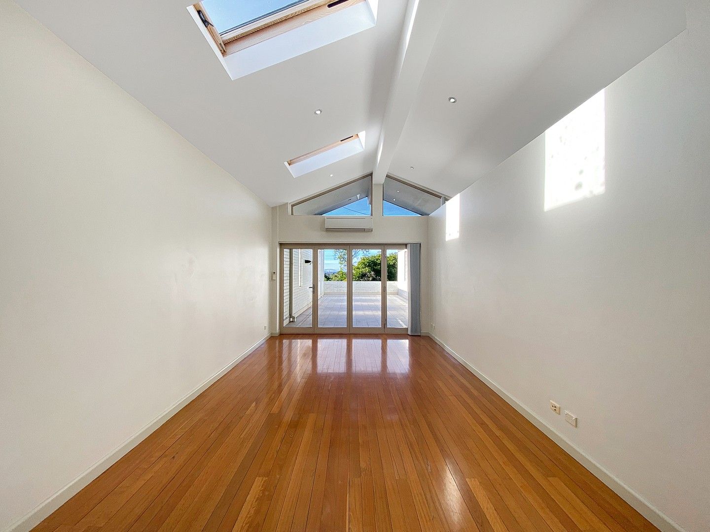 3 bedrooms Apartment / Unit / Flat in 97a Pittwater Road HUNTERS HILL NSW, 2110