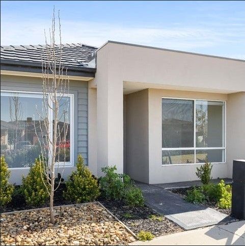 3 bedrooms House in 11 Nordap Walk WYNDHAM VALE VIC, 3024