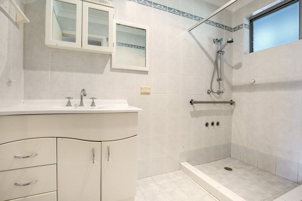 45 Gibsons Road, Figtree NSW 2525 House For Rent 645 Domain