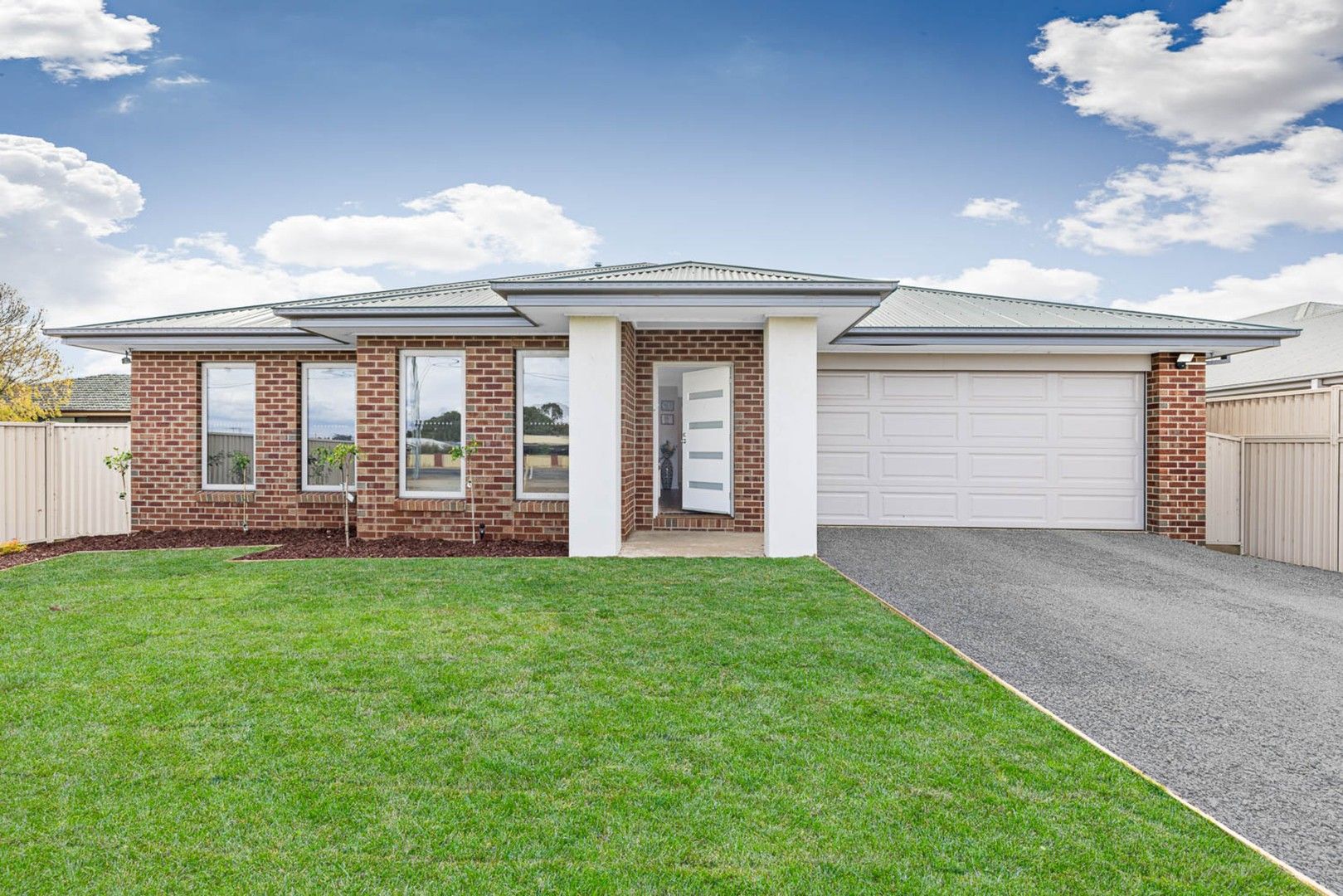 11 Sharpes Road, Miners Rest VIC 3352, Image 0
