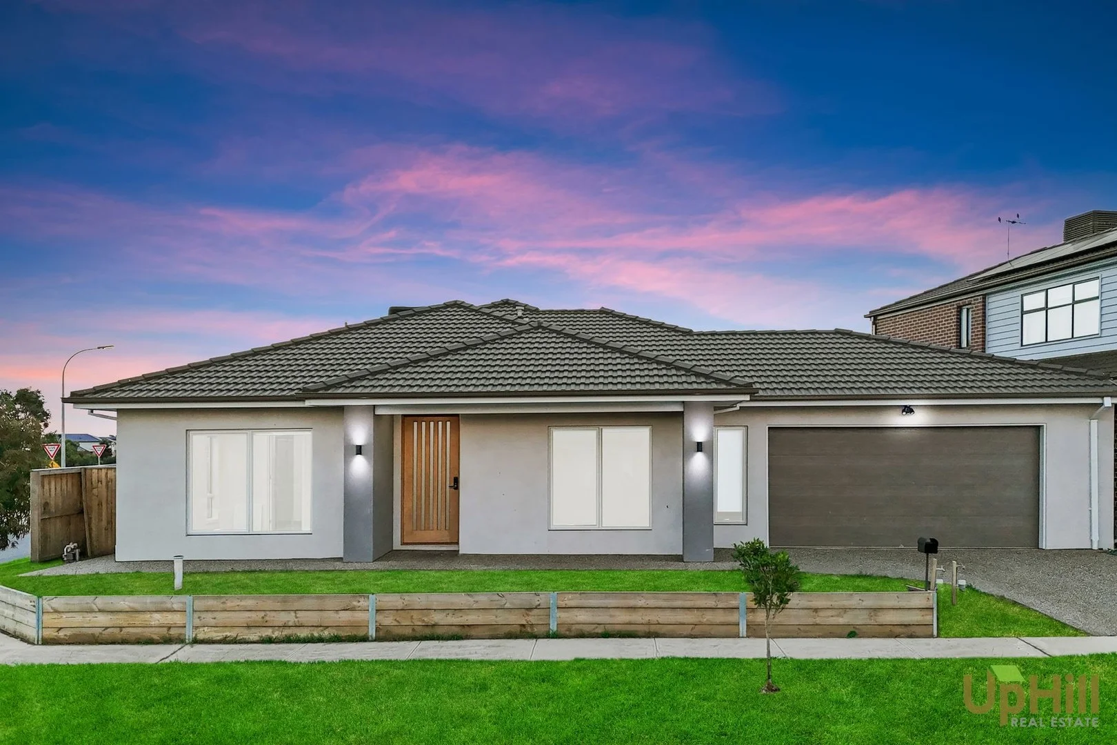 1 Gecko Crescent, Clyde North VIC 3978