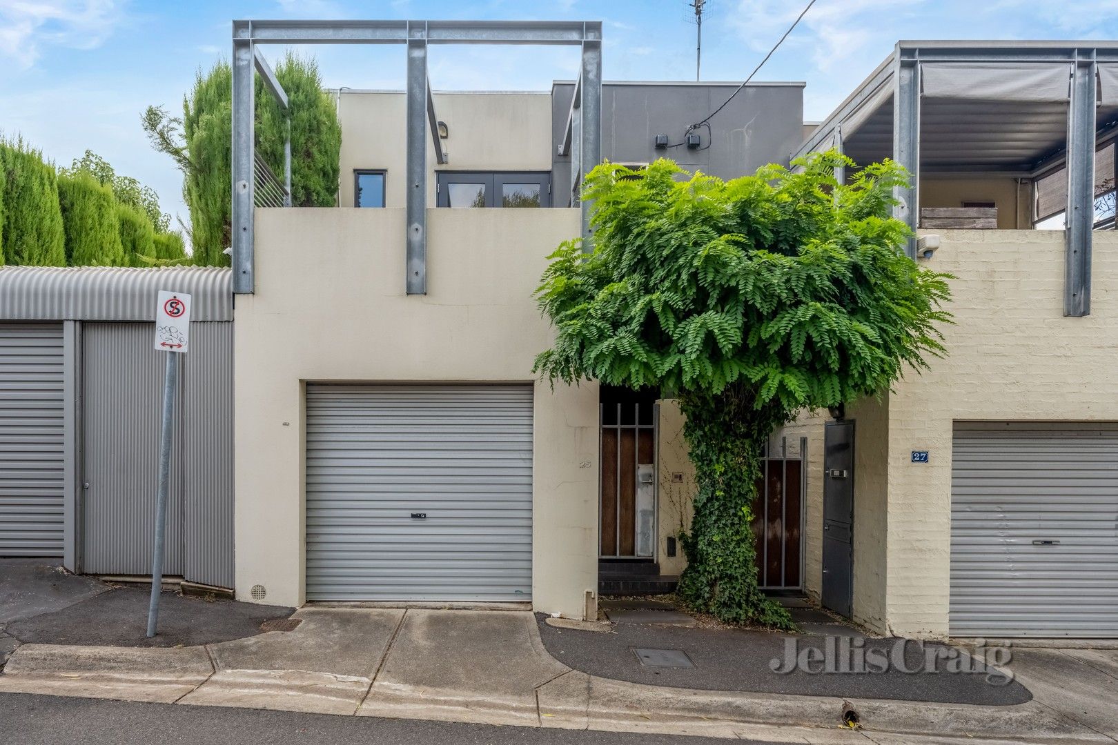 2 bedrooms House in 25 Waverley St RICHMOND VIC, 3121
