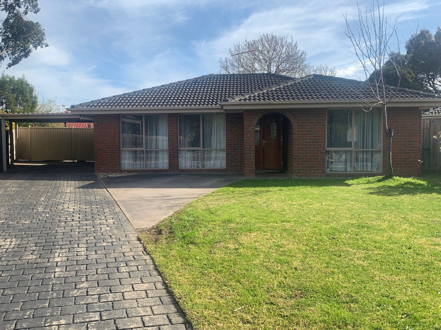 3 bedrooms House in 6 Homewood Close FERNTREE GULLY VIC, 3156