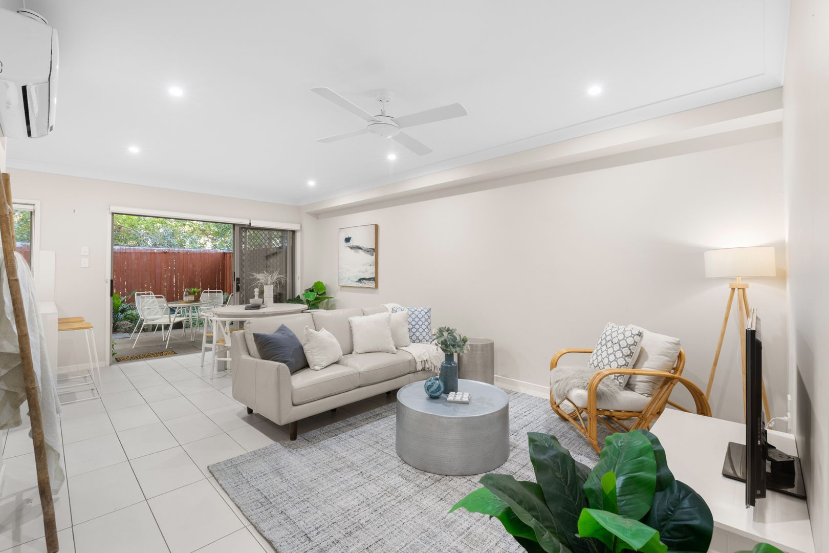 9/111 Leitchs Road South, Albany Creek QLD 4035
