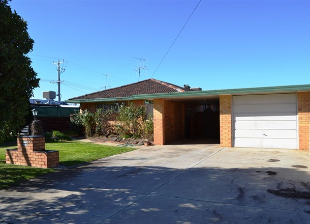 121 Cleeland Place, Kerang VIC 3579