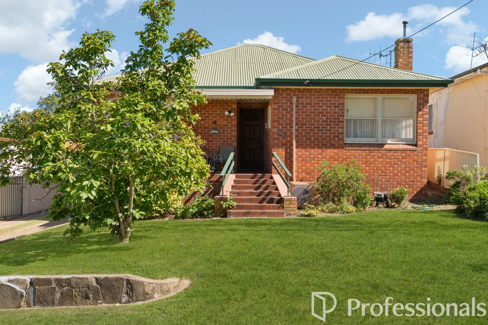 281 Peel Street, West Bathurst NSW 2795