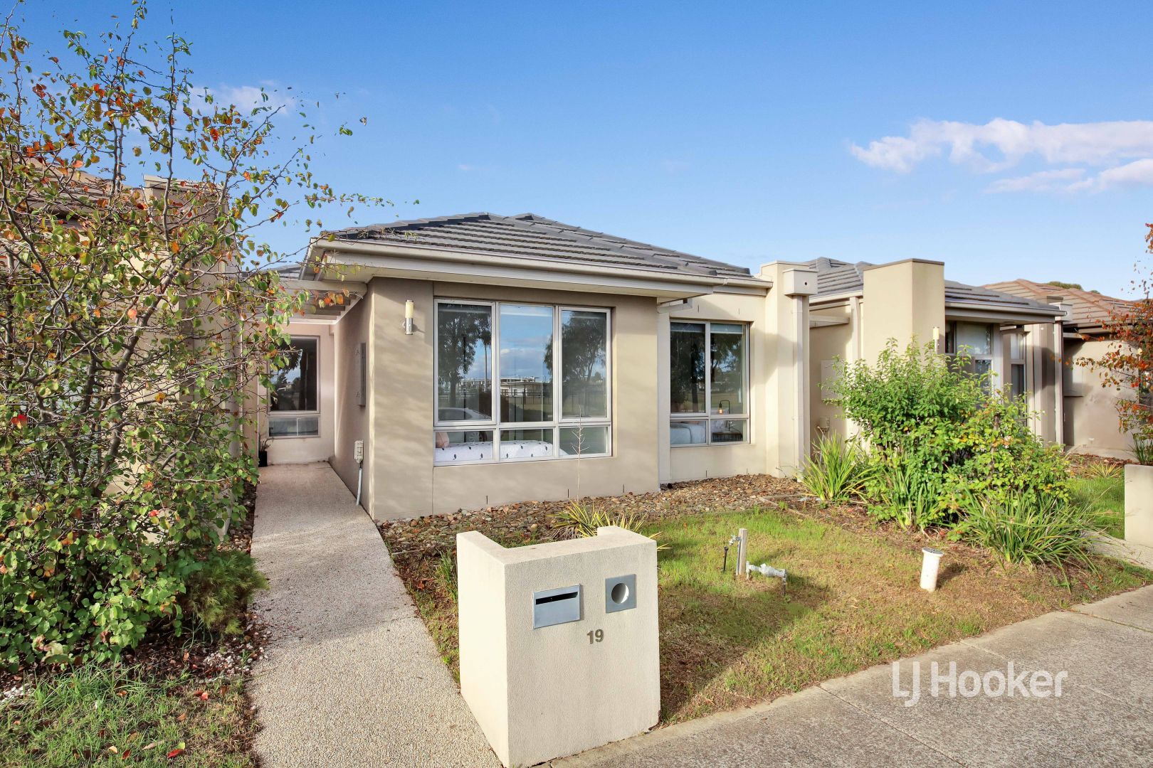 19 Chessington Drive, Williams Landing VIC 3027 Domain