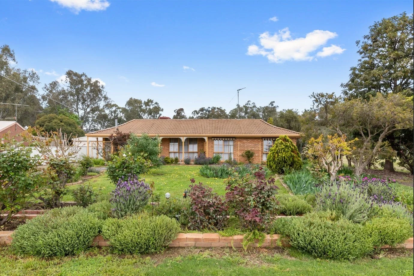 6 Hurt Street, Violet Town VIC 3669