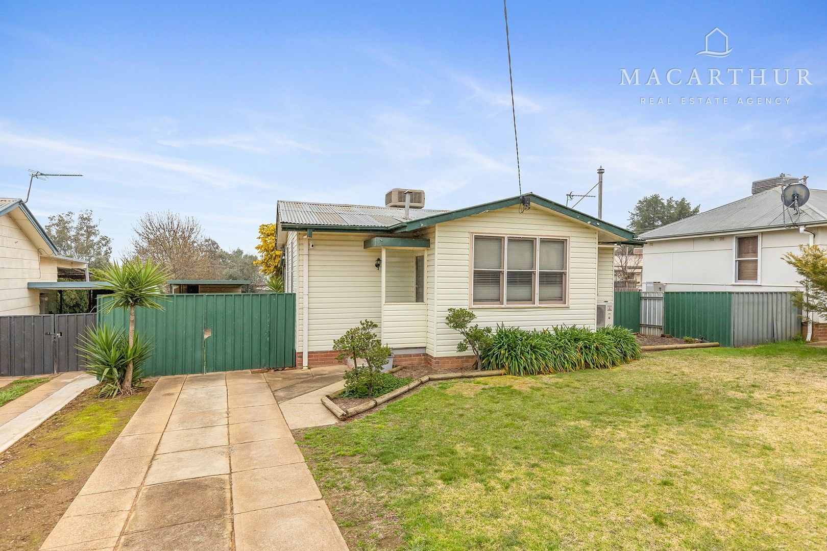 6 Gowrie Parade, Mount Austin NSW 2650, Image 0