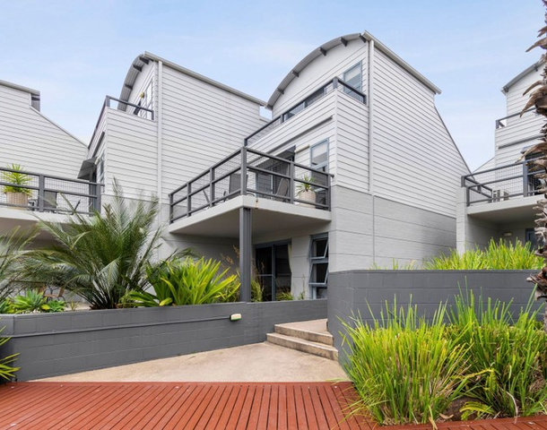 103/202-208 Beach Road, Batehaven NSW 2536