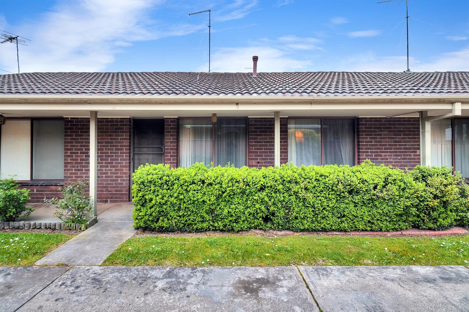 2/424 Forest Street, Wendouree VIC 3355, Image 0