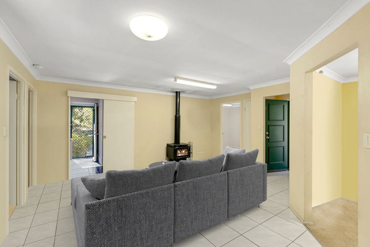 31-35 Akoonah Drive, Beechmont QLD 4211, Image 2