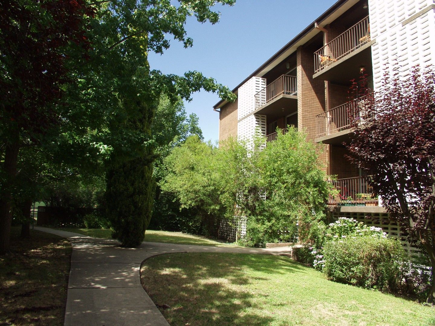 2 bedrooms Apartment / Unit / Flat in 5/99 Canberra Avenue GRIFFITH ACT, 2603