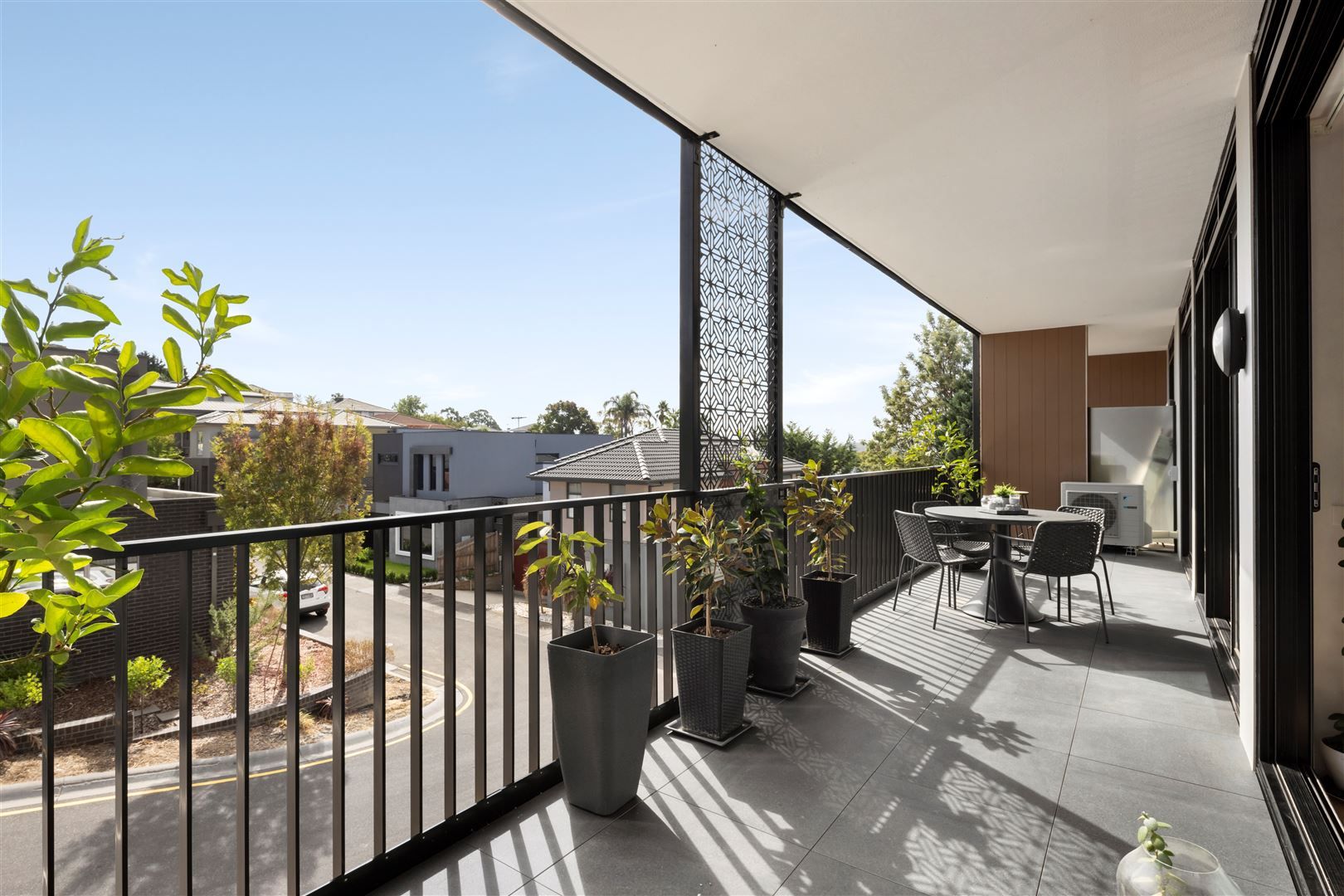 2 bedrooms Apartment / Unit / Flat in 105/1 Red Hill Terrace DONCASTER EAST VIC, 3109