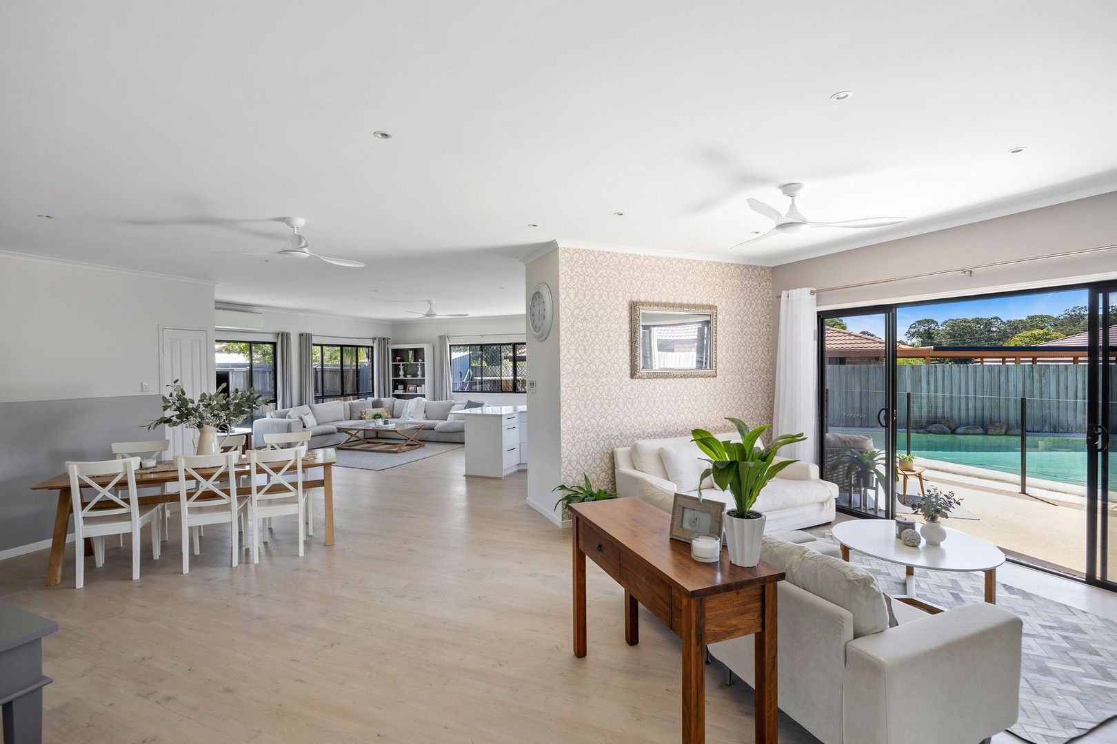 5 bedrooms House in 1 PETER COURT BUDERIM QLD, 4556