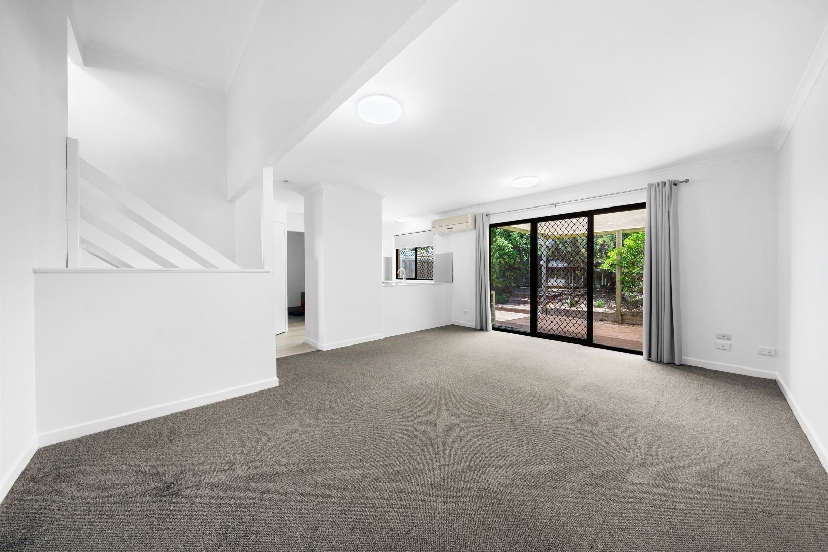 14/1 Delanty Court, Edens Landing QLD 4207, Image 2