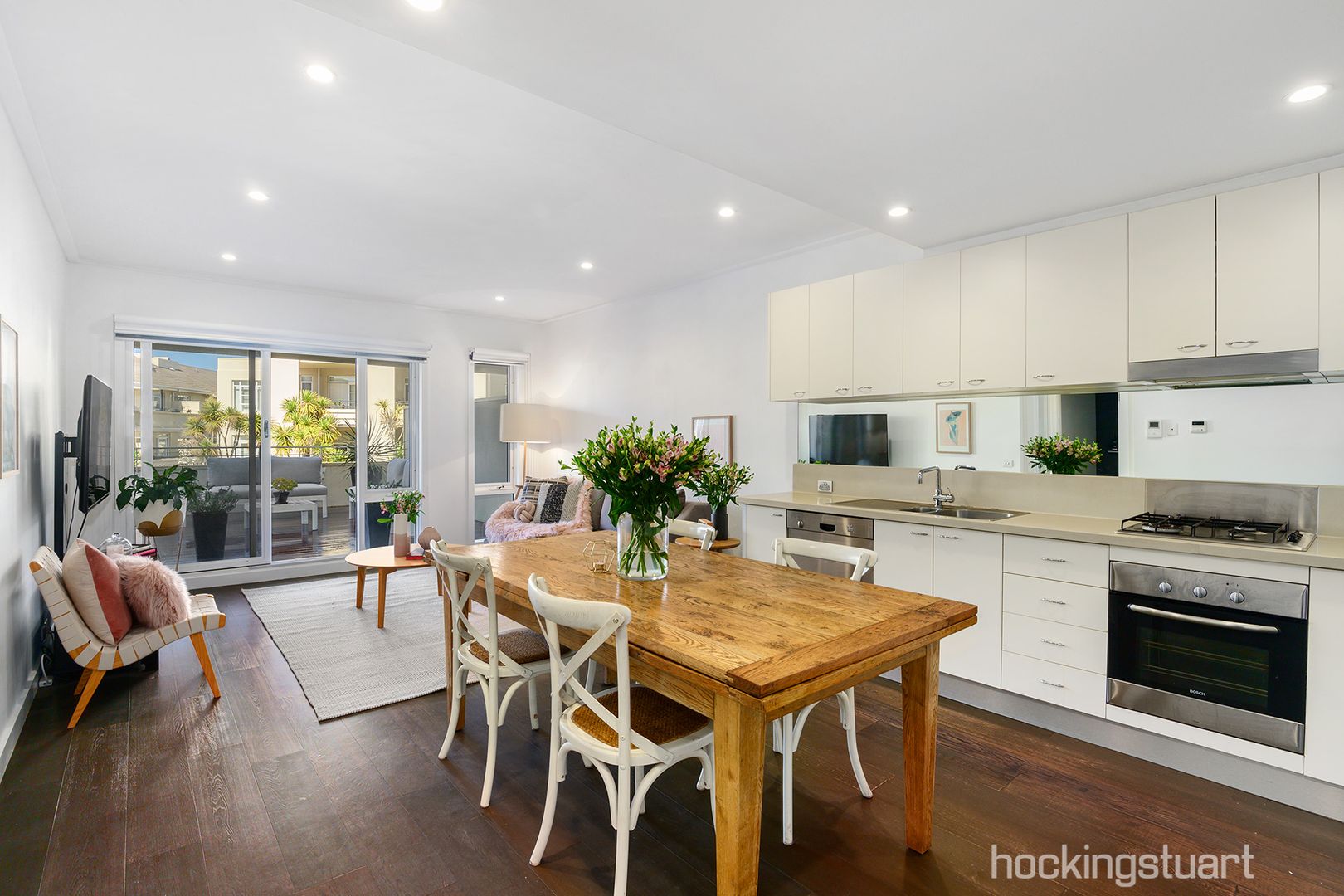 10/3 Seisman Place, Port Melbourne VIC 3207, Image 2