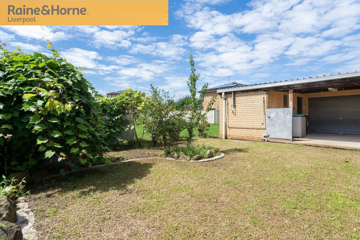 3 Hassarati Place, Casula NSW 2170, Image 2