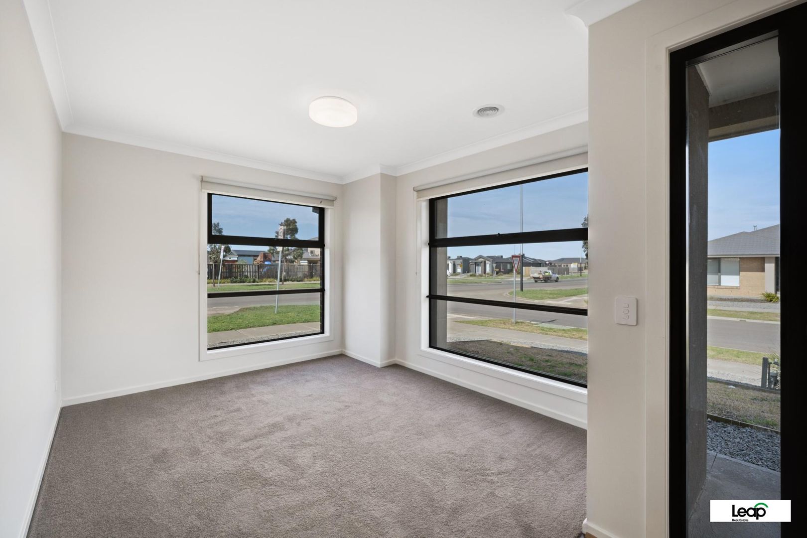 29 Seafarers Way, Wallan VIC 3756, Image 2