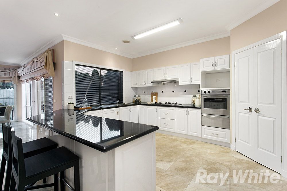 109 Herriotts Boulevard, Glen Waverley VIC 3150, Image 1