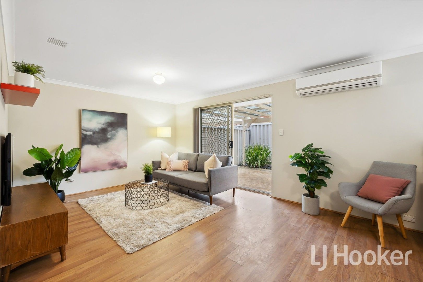 3 bedrooms Villa in 6/7 Queen Street BENTLEY WA, 6102