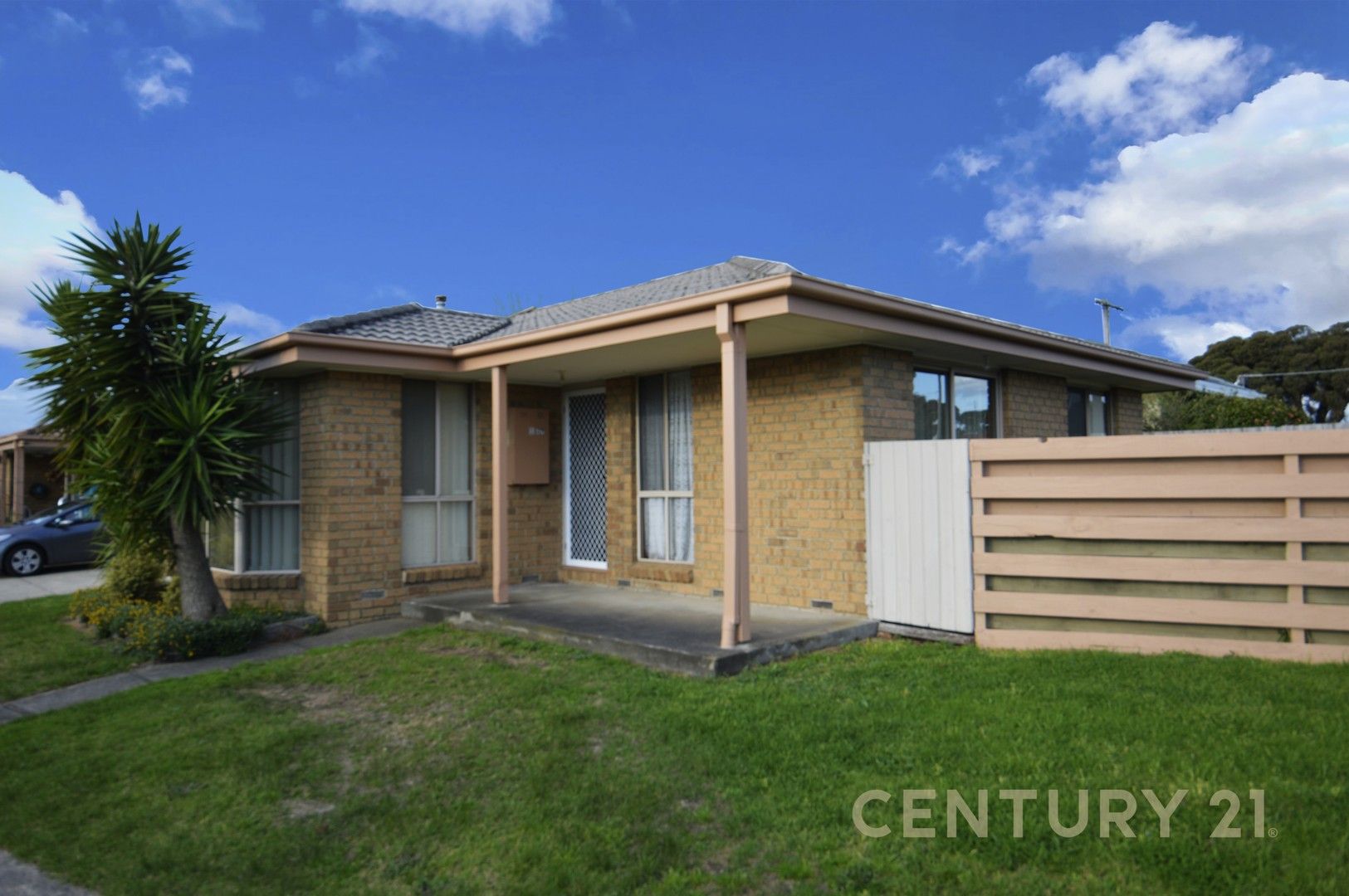 2 bedrooms Apartment / Unit / Flat in 1/47 Somerville Road HAMPTON PARK VIC, 3976