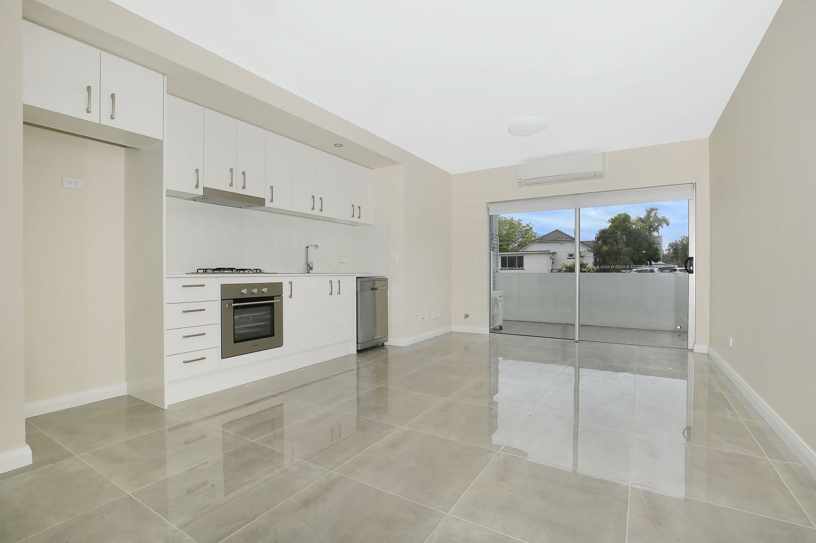 3/10 Thomas Street, Wollongong NSW 2500, Image 1