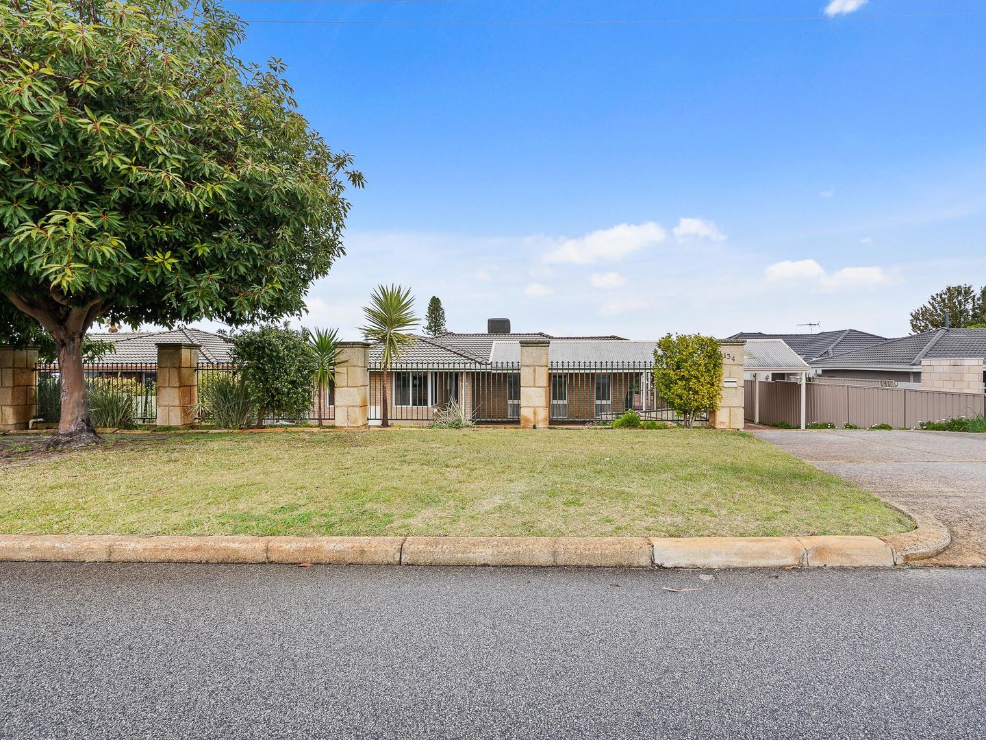 134 MICKLEHAM ROAD, Morley WA 6062, Image 2