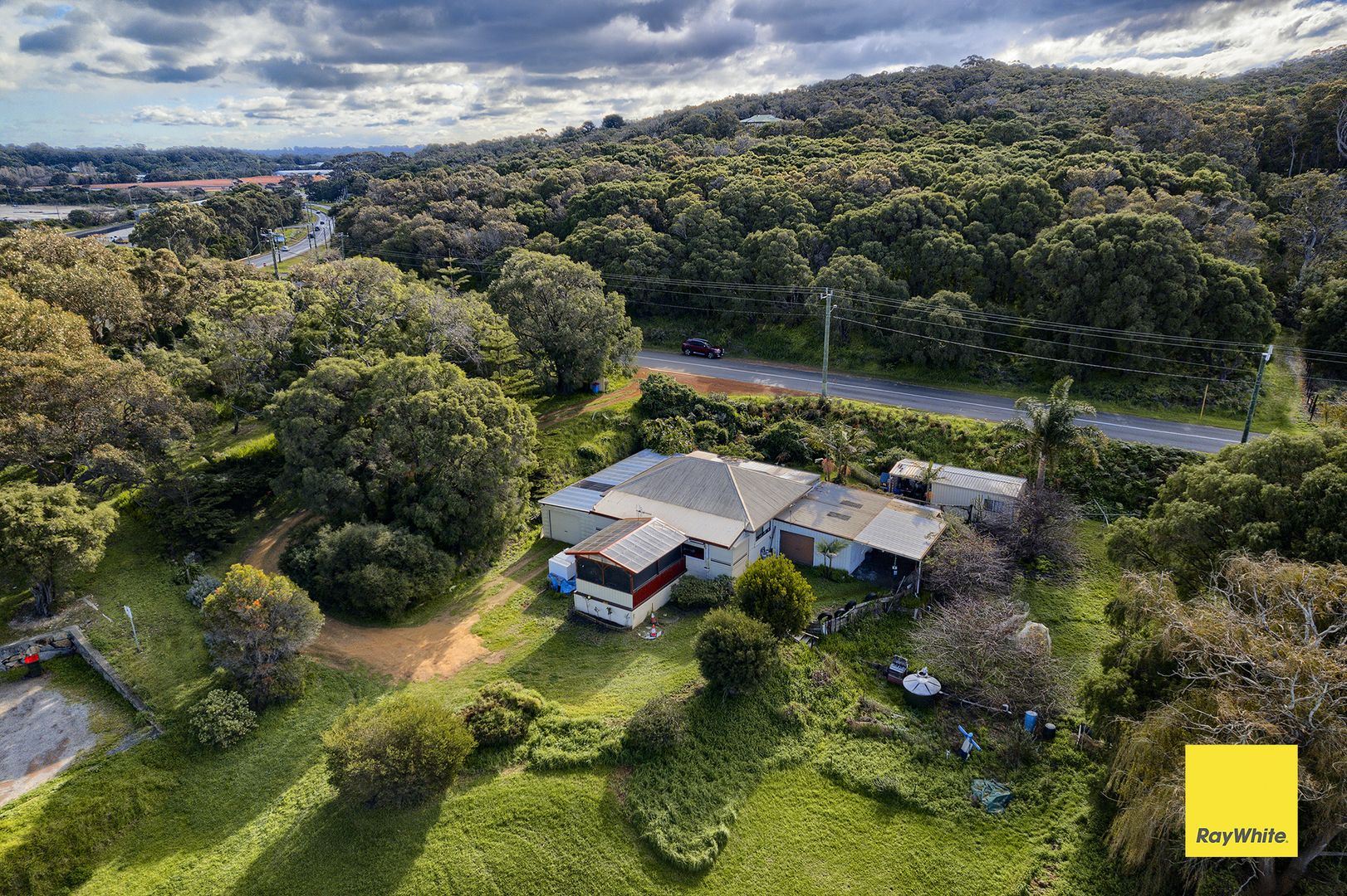 97 Festing Street, Mount Melville WA 6330, Image 2