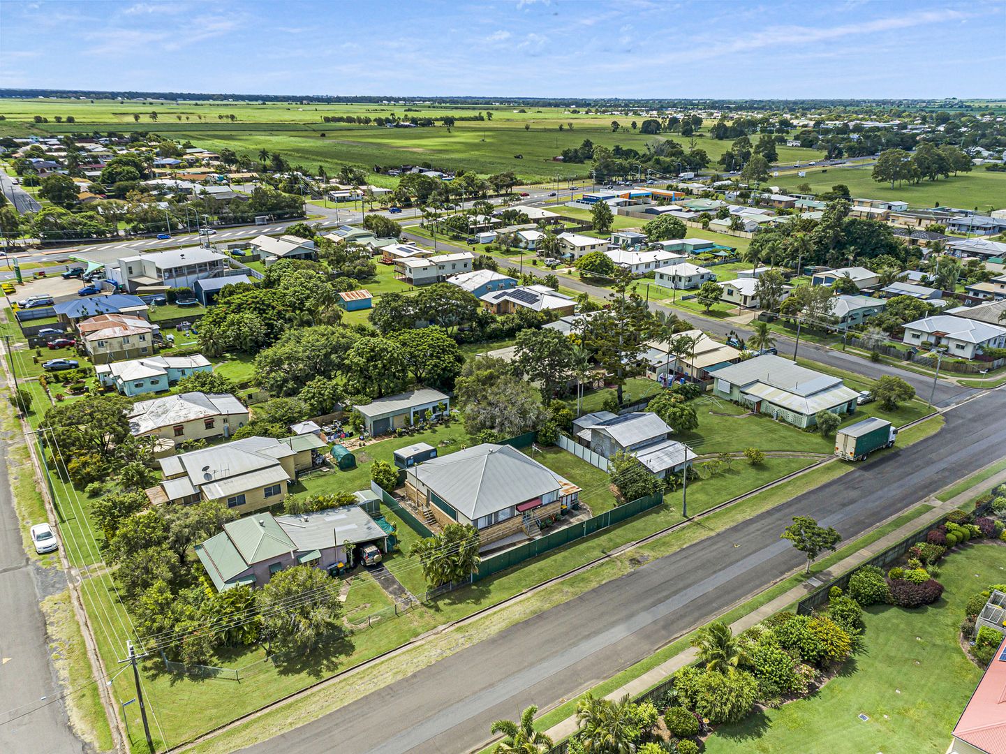 8 Whittington Street, Bundaberg North QLD 4670, Image 2