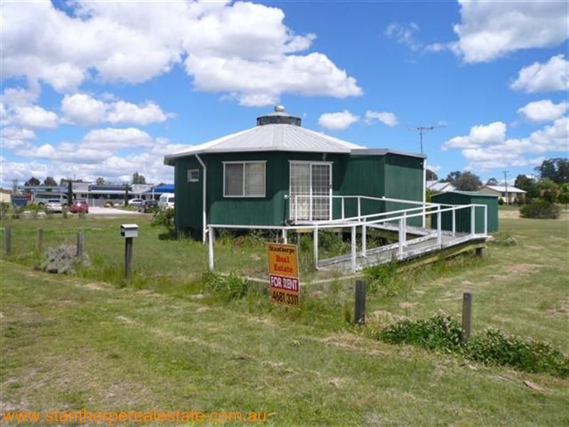 46 Tenterfield Street, WALLANGARRA QLD 4383, Image 2