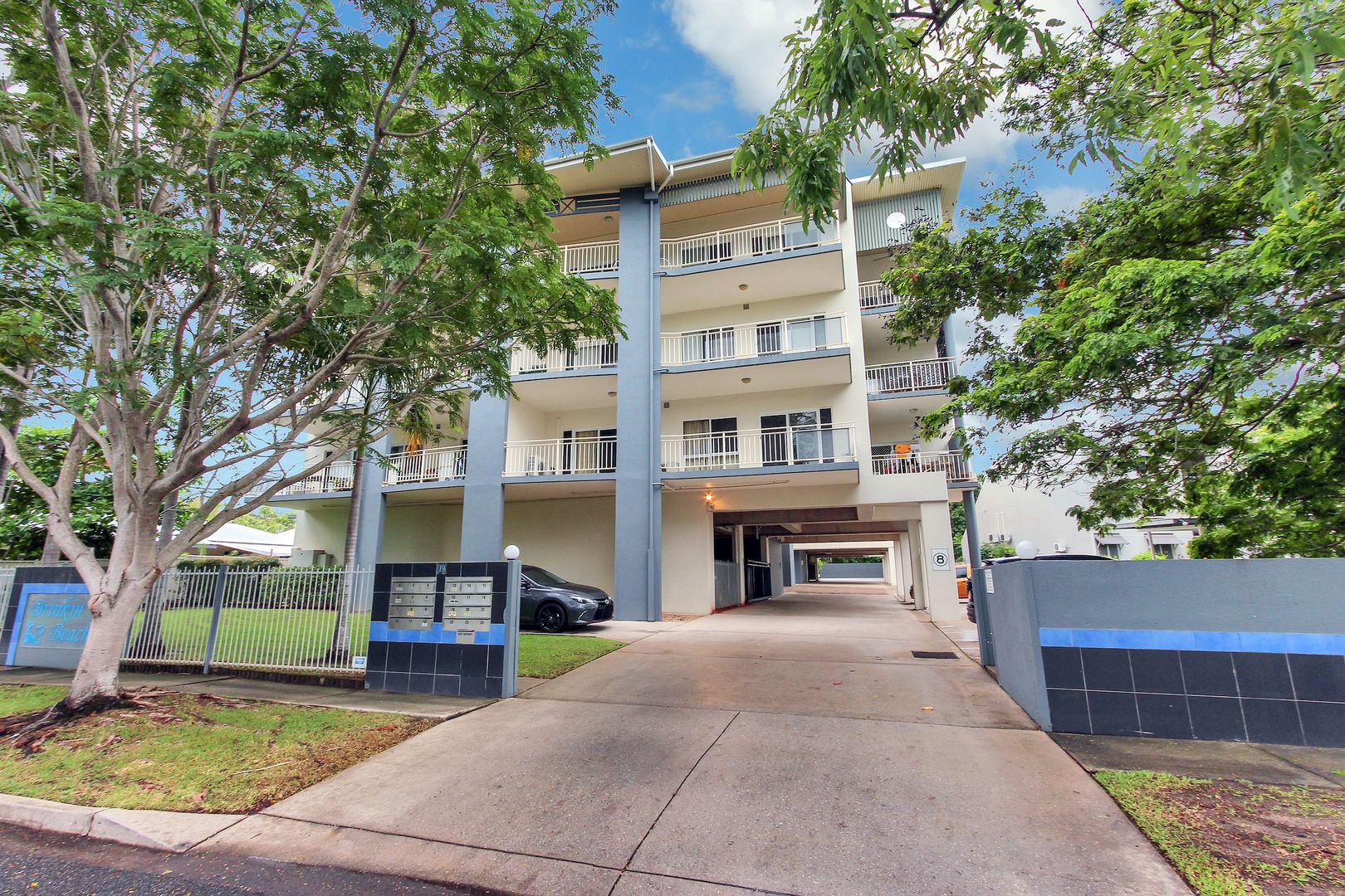 2 19 Undoolya Street Tiwi Nt 0810 Apartment For Rent 350 Domain