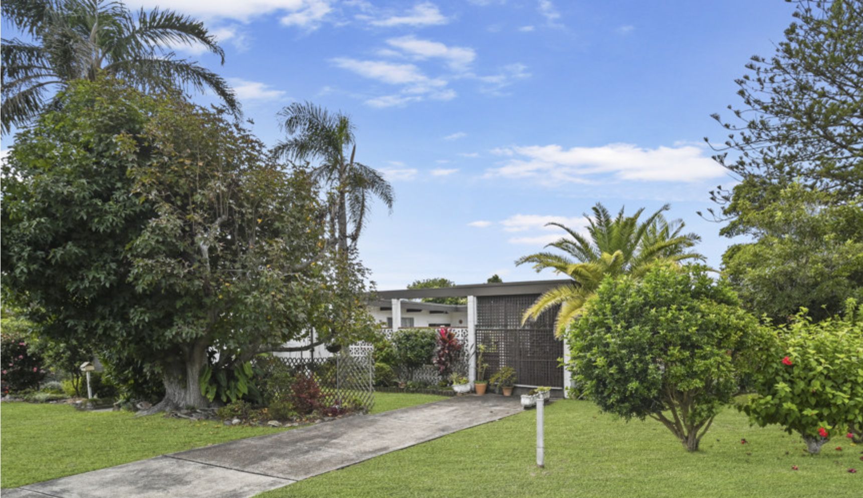 56 Macquarie Grove, Caves Beach NSW 2281, Image 0