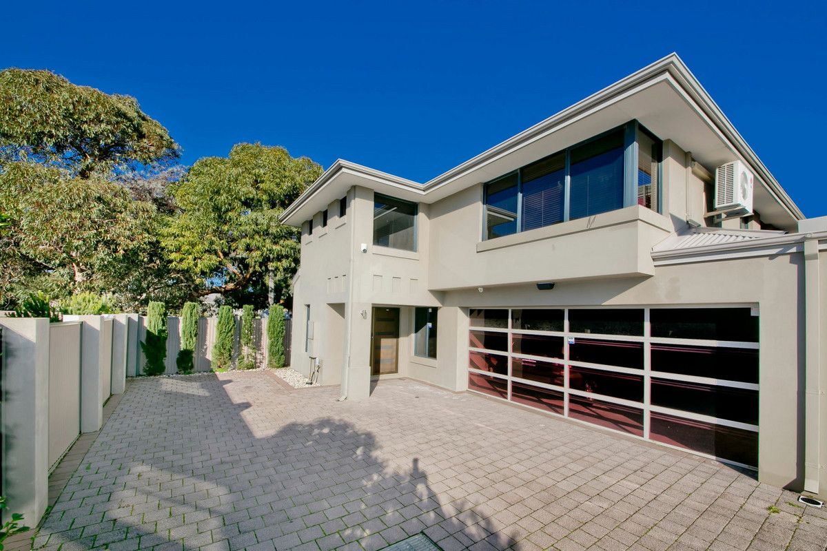 2 bedrooms Townhouse in 23c Kyarra Street INNALOO WA, 6018