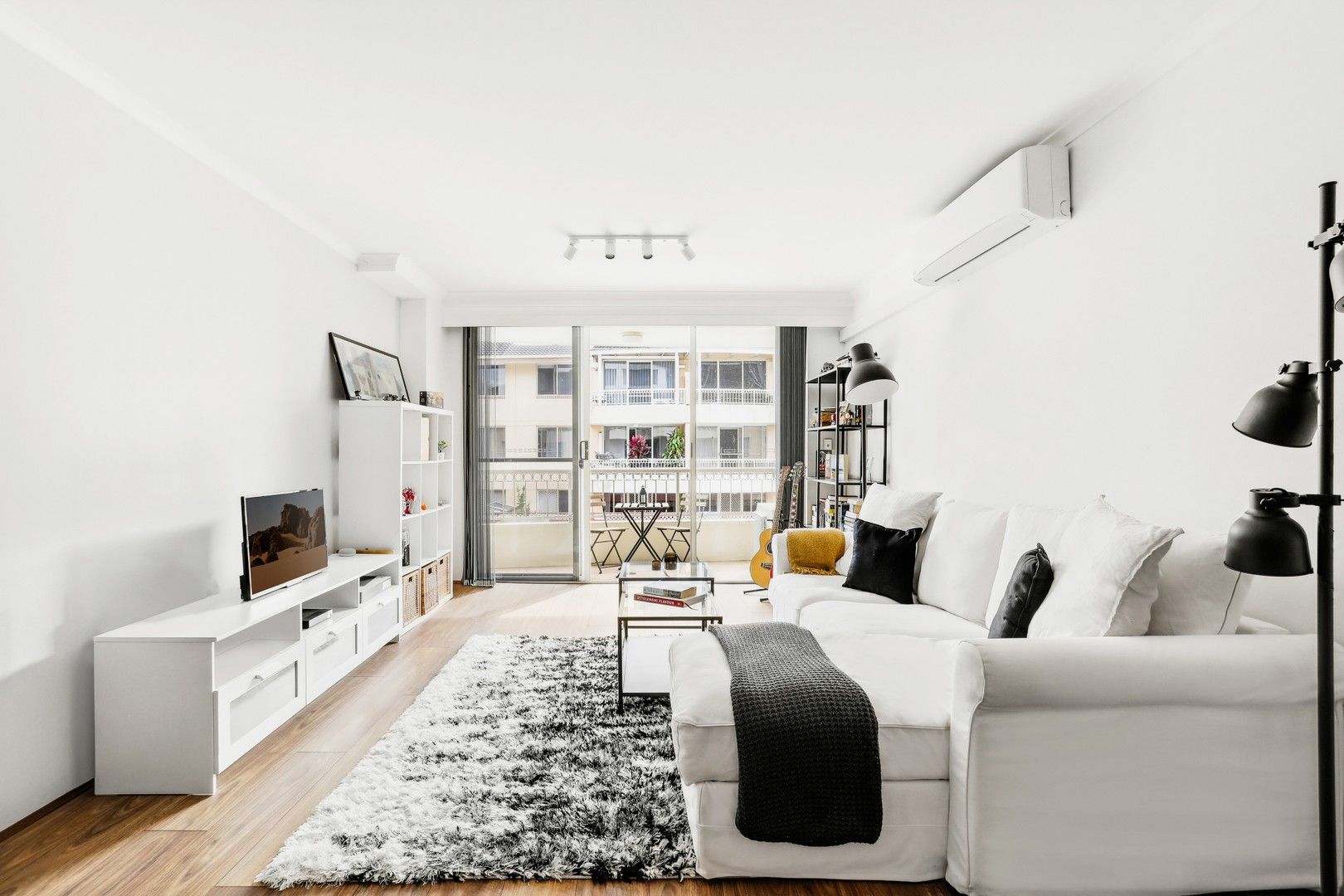 1 bedrooms Apartment / Unit / Flat in 617/83-93 Dalmeny Avenue ROSEBERY NSW, 2018