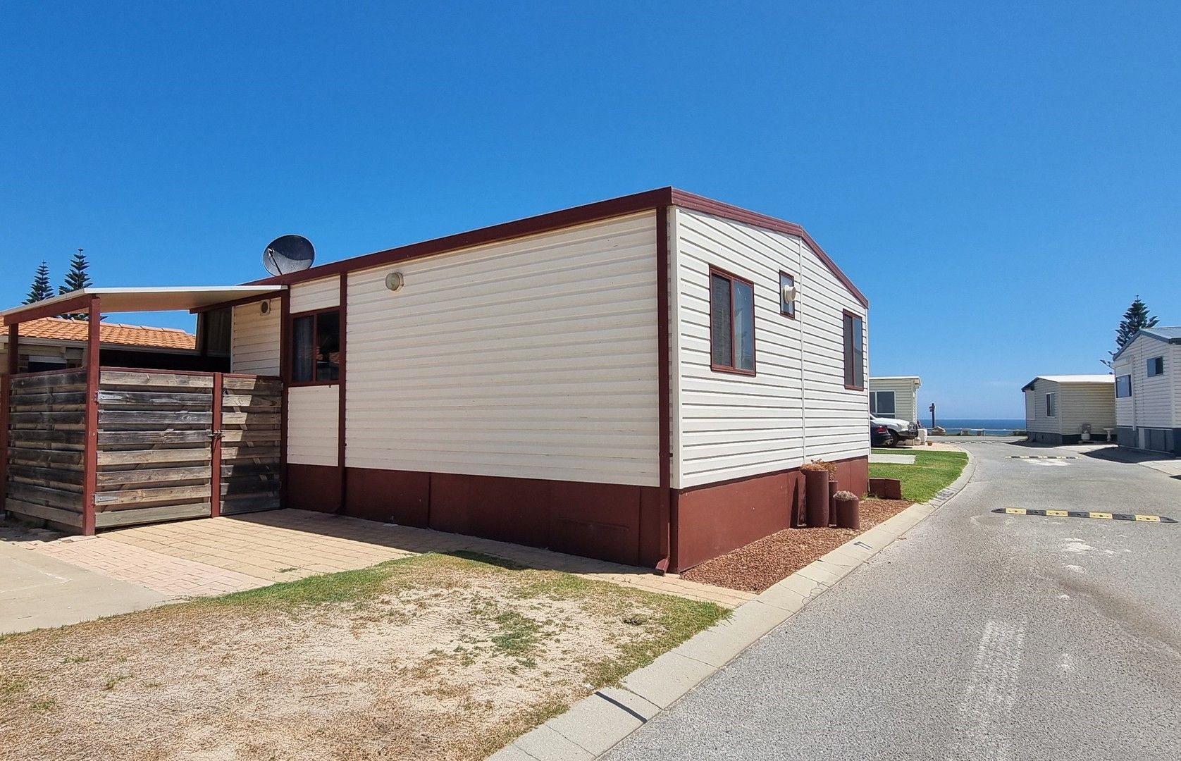 77/1 Williams Way, Seabird WA 6042, Image 2