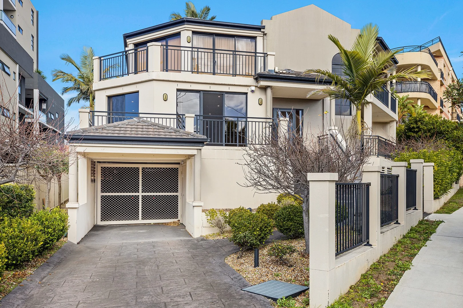 Primary image of 2/21 Robinson Street, Wollongong NSW 2500