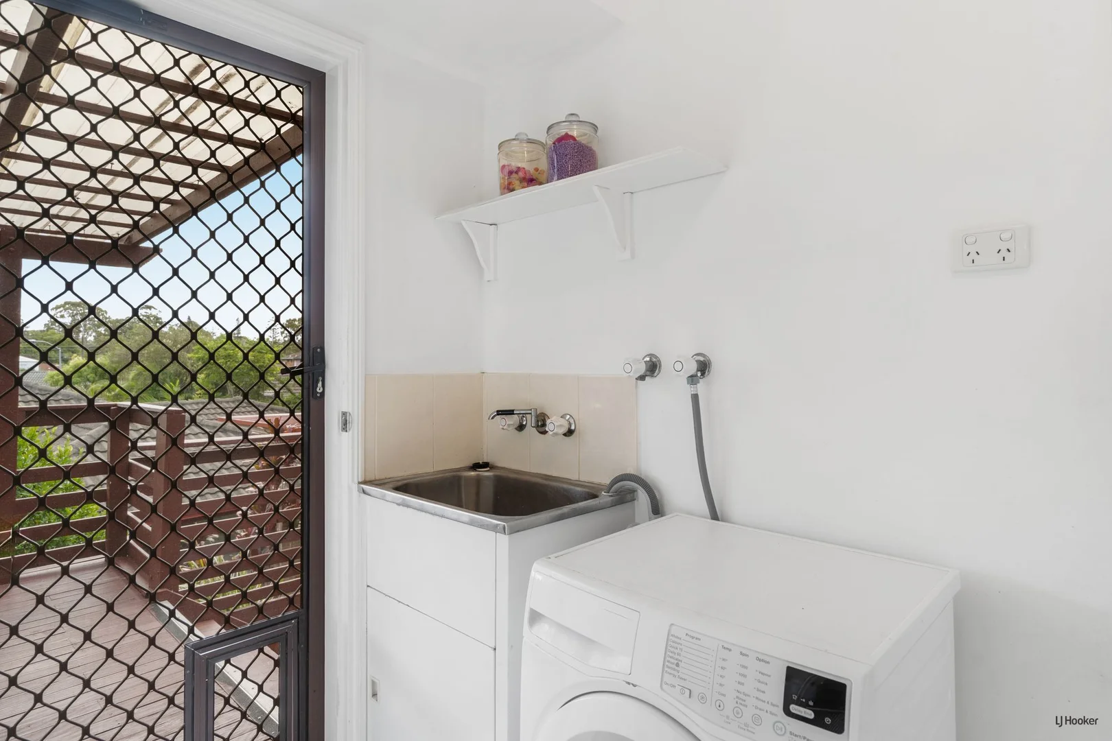 Additional image 18 of 14 Kalmia Court, Elanora QLD 4221