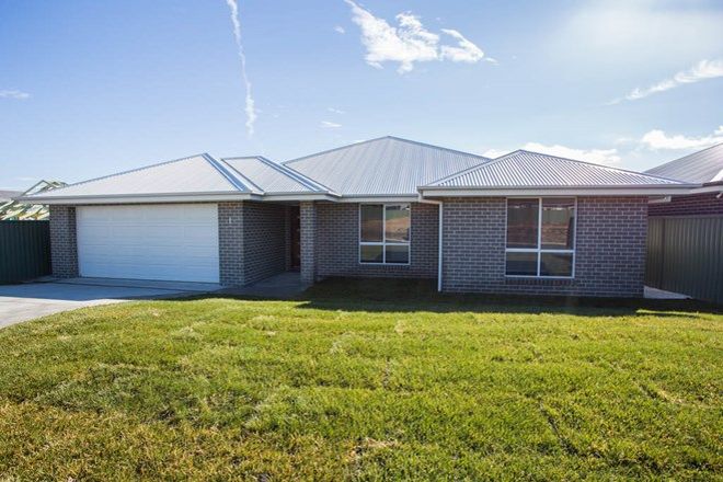 Picture of 1 Twynam Avenue, WINDRADYNE NSW 2795