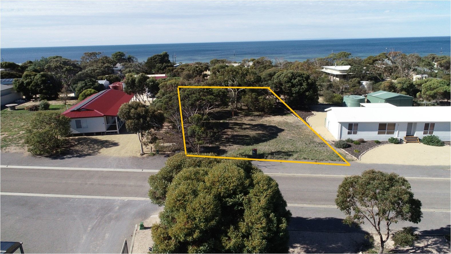 16 BERNO CRESCENT, Port Julia SA 5580 Domain