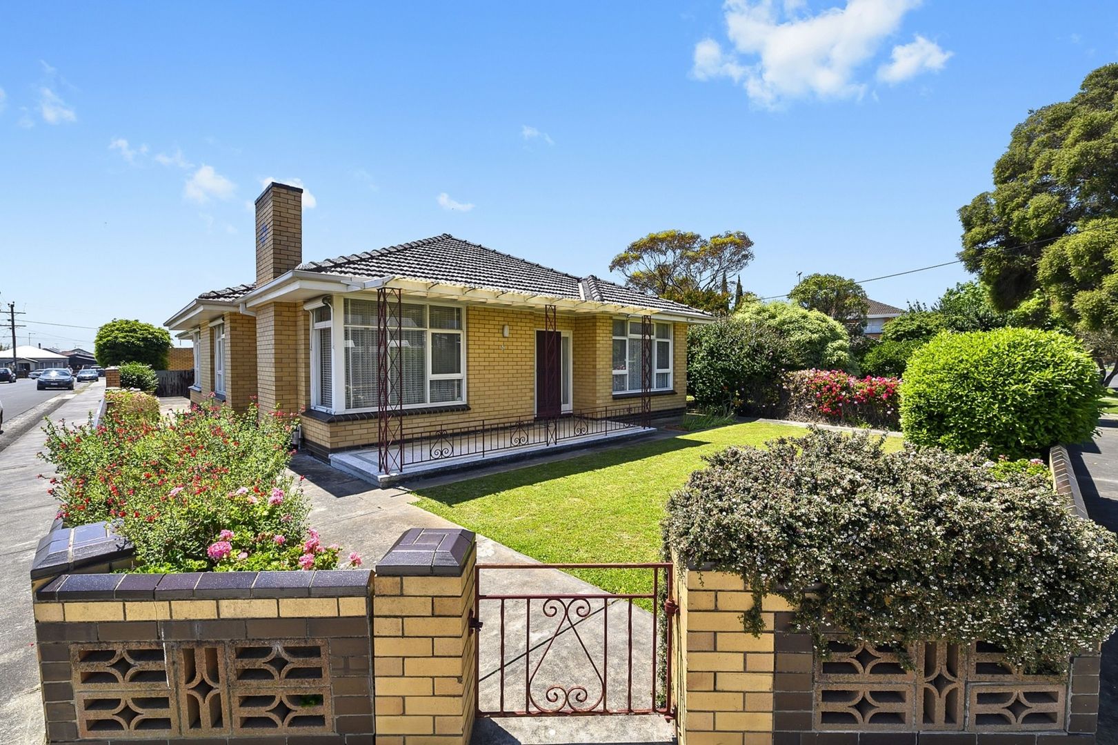 50-52 Clonard Avenue, Geelong West VIC 3218, Image 2