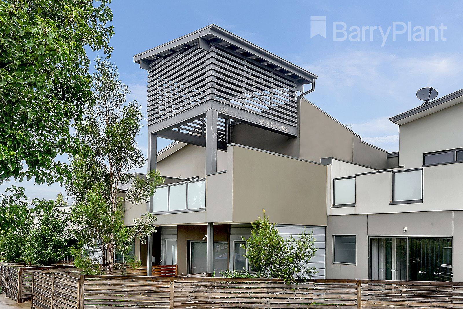 2 bedrooms Apartment / Unit / Flat in 14/20 Hyde Park  Avenue CRAIGIEBURN VIC, 3064